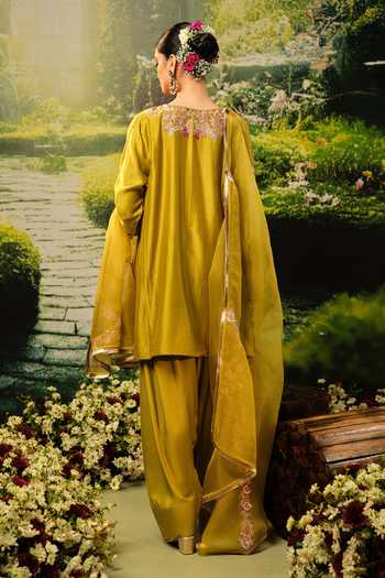Shop_Priyaa_Green Organza, Chanderi, Satin Embroidery Split V-neck Alya Kurta Set _at_Aza_Fashions