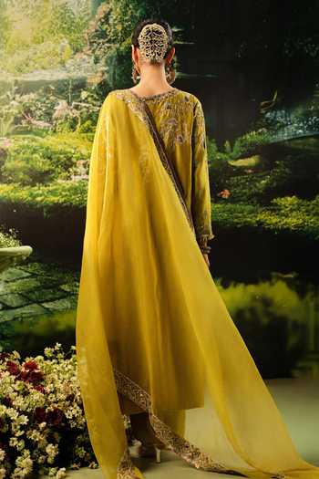 Priyaa_Gold Organza, Chanderi, Satin Embroidery Round Neck Rumi Kurta Set _Online_at_Aza_Fashions