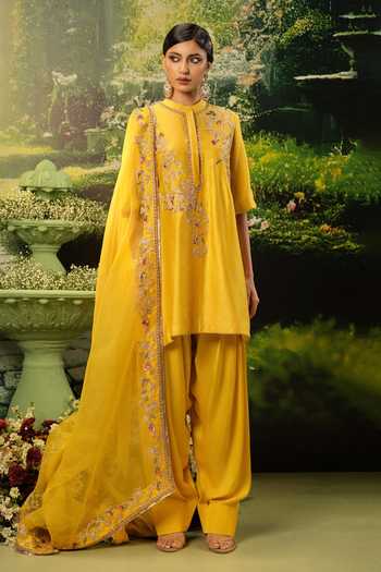 Buy_Priyaa_Yellow Organza, Chanderi, Satin Embroidery Mandarin Collar Sarah Kurta Set _at_Aza_Fashions