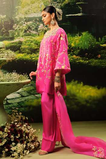 Buy_Priyaa_Pink Organza, Satin Embroidery Hansika Kurta Set 