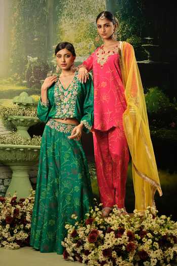 Shop_Priyaa_Pink Silk, Net Embroidery V-neck Firdous Short Kurta Set _Online_at_Aza_Fashions