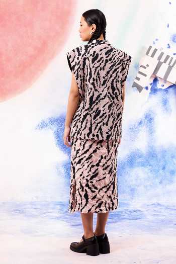 Shop_Ilk_Pink Cambric Embroidery V-neck Tundra Printed Jacket _at_Aza_Fashions