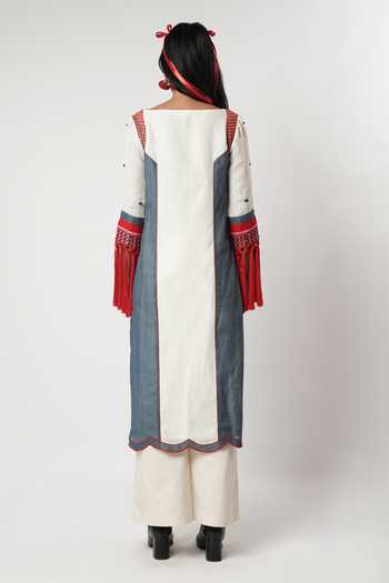 Shop_Shwetanga_Blue Cotton, Linen Embroidery, Tassels Boat Neck Colorblock Kurta Set _at_Aza_Fashions