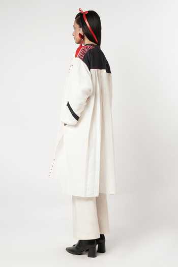 Shop_Shwetanga_Ivory Cotton, Linen Embroidery Split V-neck Kurta And Pant Set _at_Aza_Fashions