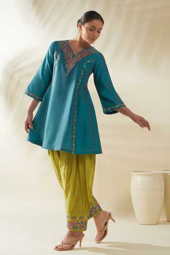 Shop_Origani_Blue Chanderi Silk Embroidery V-neck Resham Kurta And Salwar Set _Online_at_Aza_Fashions
