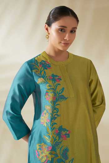 Shop_Origani_Blue Chanderi Silk Embroidery, Applique Mandarin Color Block Kurta And Pant Set _Online_at_Aza_Fashions