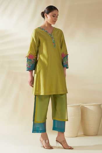 Shop_Origani_Blue Chanderi Silk Embroidery, Applique V-neck, Yes Kurta And Pant Set _Online_at_Aza_Fashions
