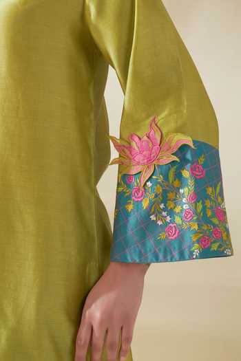 Buy_Origani_Blue Chanderi Silk Embroidery, Applique V-neck, Yes Kurta And Pant Set _Online