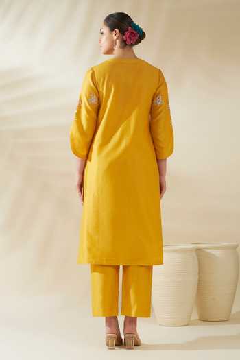 Origani_Yellow Chanderi Silk Embroidery Round Neck Kurta And Pant Set _Online_at_Aza_Fashions