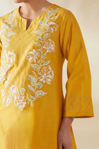 Shop_Origani_Yellow Chanderi Silk Embroidery Round Neck, Asymmetric Resham Kurta And Pant Set _Online