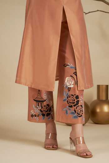 Buy_Origani_Peach Chanderi Silk Embroidery, Applique Notched Straight Kurta And Pant Set _Online_at_Aza_Fashions