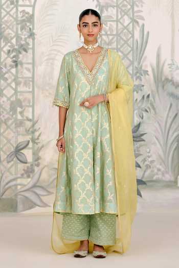 Buy_Shyam Narayan Prasad_Green Organza, Brocade Zari, Stones V-neck Zardozi Embroidered Kurta Pant Set _at_Aza_Fashions