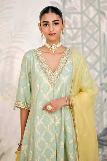 Shyam Narayan Prasad_Green Organza, Brocade Zari, Stones V-neck Zardozi Embroidered Kurta Pant Set _Online