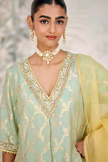 Buy_Shyam Narayan Prasad_Green Organza, Brocade Zari, Stones V-neck Zardozi Embroidered Kurta Pant Set _Online
