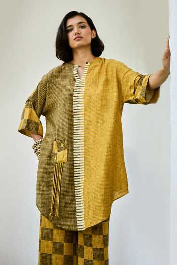 Basil Leaf_Yellow Silk, Linen Embroidery Mandarin Collar Printed Kurta And Pant Set _Online_at_Aza_Fashions