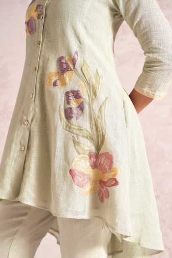 Shop_Kaveri_Green Linen Embroidery, Applique V-neck Painted Petals Ice Cream Cone Kurta _Online_at_Aza_Fashions