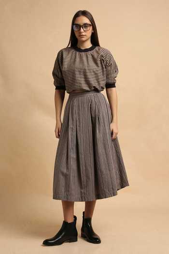 Buy_MATI_Grey Cotton Round Neck Thin Striped New Sphara Crop Top _Online_at_Aza_Fashions