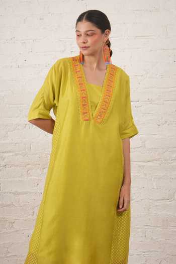 Myoho_Green Chanderi Embroidery, Beads V-neck Placement Kurta And Pant Set _Online_at_Aza_Fashions