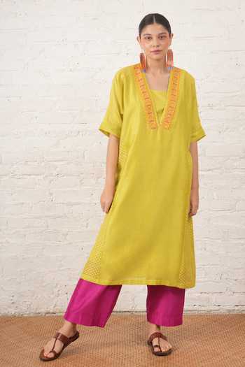 Shop_Myoho_Green Chanderi Embroidery, Beads V-neck Placement Kurta And Pant Set _Online_at_Aza_Fashions