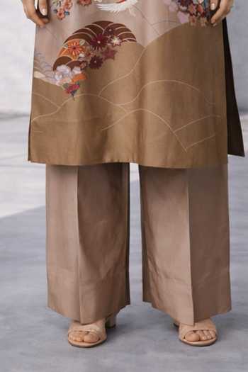 Oja_Beige Silk, Chanderi Embroidery Round Neck Kurta And Trouser Set _Online_at_Aza_Fashions