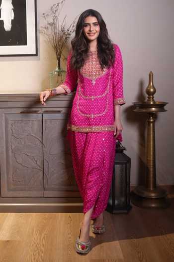 Buy_Pink City by Sarika_Pink Silk Gota Patti, Embroidery Round Neck Rani Bandhani Matka Kurta Pant Set _at_Aza_Fashions