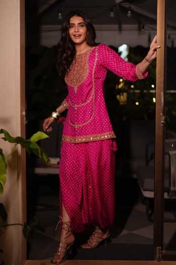 Shop_Pink City by Sarika_Pink Silk Gota Patti, Embroidery Round Neck Rani Bandhani Matka Kurta Pant Set _Online_at_Aza_Fashions