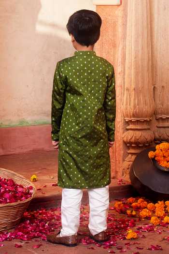 Shop_Chotibuti_Green Silk Textured Kurta And Pyjama Set _at_Aza_Fashions