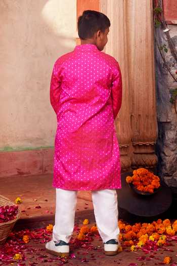 Shop_Chotibuti_Pink Silk Banarasi Kurta And Pyjama Set _at_Aza_Fashions