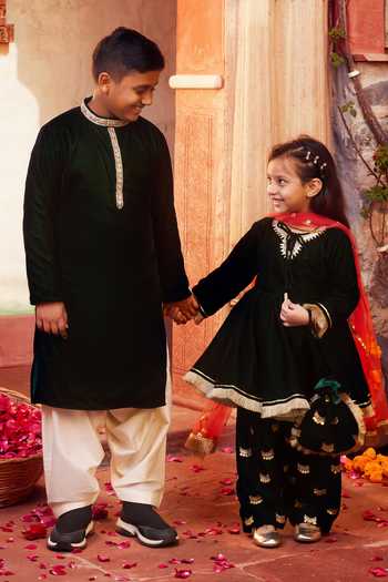 Shop_Chotibuti_Green Velvet Embroidery Kurta And Pyjama Set _Online_at_Aza_Fashions