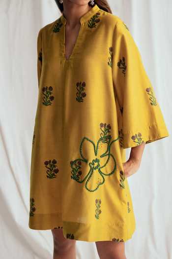 Jodi_Yellow Cotton Embroidery, Beads Mandarin Nimbu Floral Pattern Kala Shift Dress _Online_at_Aza_Fashions