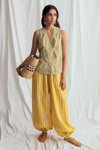 Jodi_Multi Color Cotton Embroidery V-, Button-down Panna Printed Shirt _Online_at_Aza_Fashions