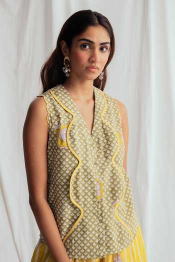 Buy_Jodi_Multi Color Cotton Embroidery V-, Button-down Panna Printed Shirt _Online_at_Aza_Fashions