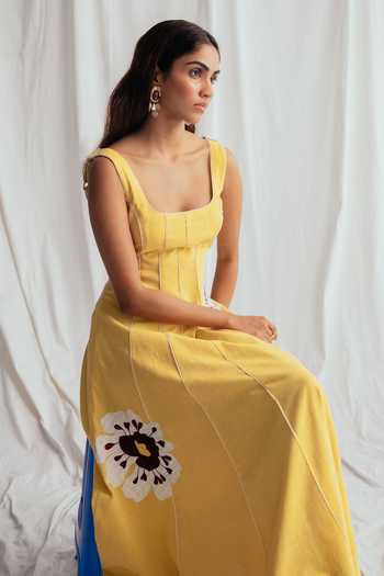 Buy_Jodi_Yellow Cotton Applique Square Neck Aamras Handloom Dress _Online_at_Aza_Fashions
