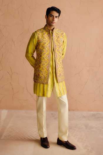 Buy_Amaare_Yellow Silk, Chanderi Sequins, Kanvraj Hand Embroidered Raw Bundi And Kurta Set _at_Aza_Fashions