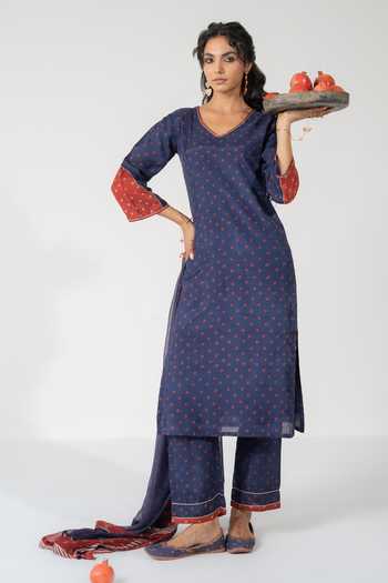 Shop_Baise Gaba_Blue Muslin, Chiffon V-neck Parampara Printed Kurta Set _Online_at_Aza_Fashions