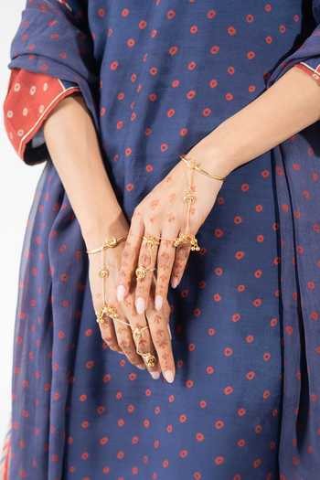 Baise Gaba_Blue Muslin, Chiffon V-neck Parampara Printed Kurta Set _at_Aza_Fashions