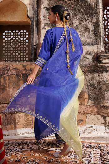 Shop_Bannhi By Priyanka Rathore_Blue Chanderi Embroidery, Gota Patti V-neck, Yes Yoke Kurta Set _at_Aza_Fashions