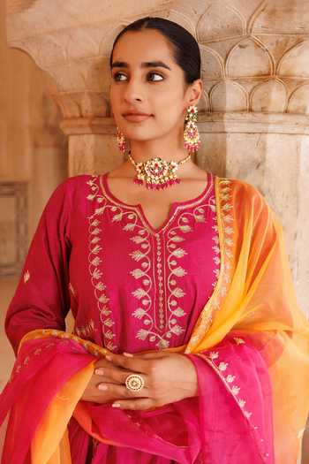 Bannhi By Priyanka Rathore_Magenta Chanderi Embroidery, Gota Patti V-neck Aari Anarkali Set _at_Aza_Fashions