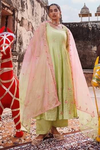 Bannhi By Priyanka Rathore_Green Chanderi Embroidery, Gota Patti Anarkali Set _at_Aza_Fashions