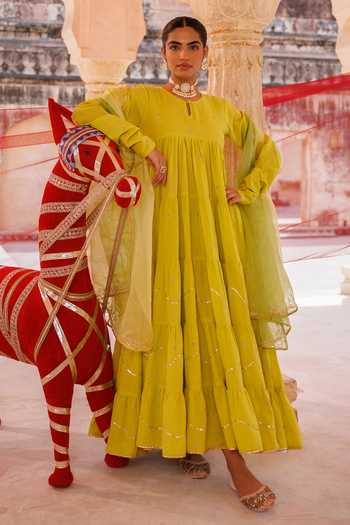 Buy_Bannhi By Priyanka Rathore_Green Cotton Embroidery, Zari High , Keyhole Tiered Anarkali Set _at_Aza_Fashions