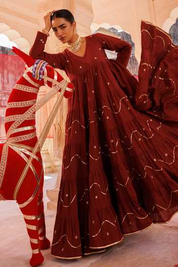 Shop_Bannhi By Priyanka Rathore_Maroon Cotton Embroidery, Zari V-neck Anarkali Set _Online_at_Aza_Fashions