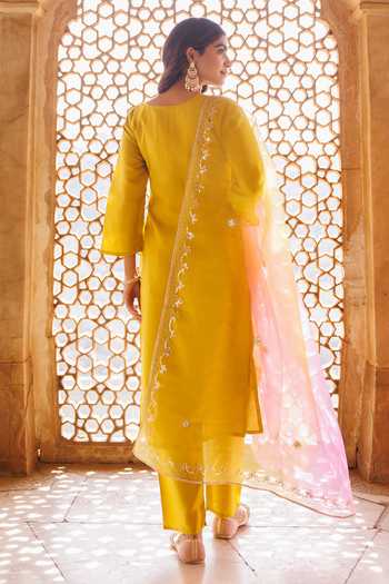 Shop_Bannhi By Priyanka Rathore_Yellow Silk Embroidery, Zari Hand Kurta Pant Set _at_Aza_Fashions