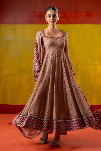 Buy_BAISE GABA_Beige Chiffon, Muslin Embroidery, Printed Square Neck Heena Anarkali Set _Online_at_Aza_Fashions