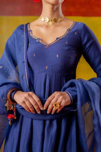 Buy_Baise Gaba_Blue Chanderi, Muslin, Organza Embroidery V-neck Jhanak Anarkali Set _Online