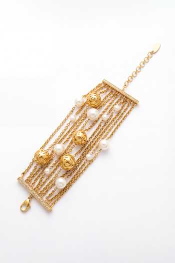 Buy_Mnsh_Gold Plated Pearls Rosee Bloom Bracelet _at_Aza_Fashions