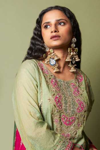 Buy_Pants And Pajamas_Pink , Silk Embroidery, Zari Round Neck Ratna Pratha Kurta Set _Online_at_Aza_Fashions