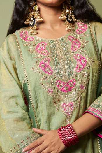 Pants And Pajamas_Pink , Silk Embroidery, Zari Round Neck Ratna Pratha Kurta Set _at_Aza_Fashions