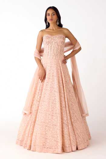 Buy_Basanti Kapde aur Koffee_Peach Chantilly, Net Beads, Crystals Sweetheart Tonal Embroidered Lehenga Set _at_Aza_Fashions