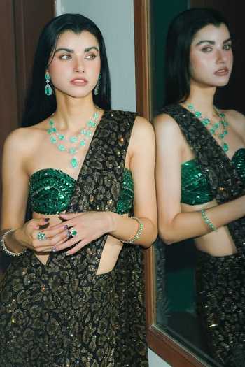 Buy_Itrh_Black Net Crystals, Sequins Sweetheart Wild Whisper Pre-draped Saree With Blouse _Online