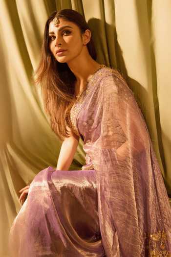 Buy_Itrh_Gold Tissue Mirrors, Gota Patti V-neck Krishna Leela Saree With Blouse _Online_at_Aza_Fashions